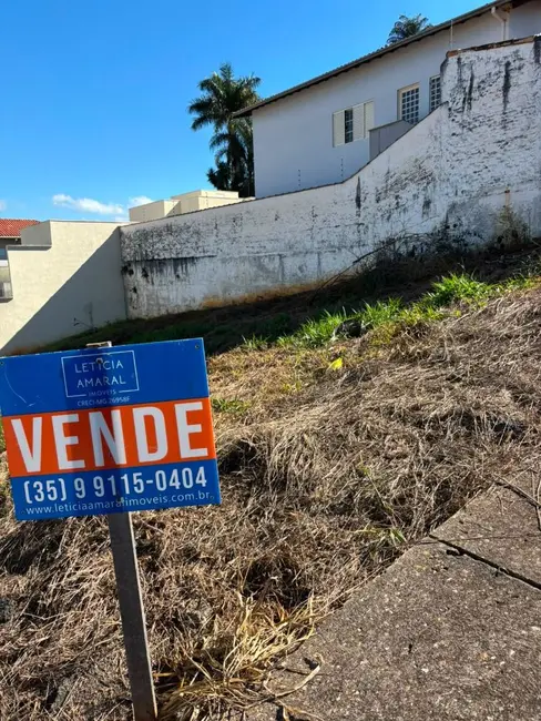 Foto 1 de Terreno / Lote à venda, 338m2 em Residencial Nossa Senhora do Pilar, Pouso Alegre - MG