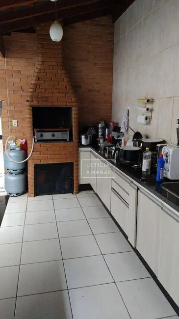 Casa com 3 quartos à venda, 200m2 em Santo Expedito, Pouso Alegre - MG - imagem 3 Foto 3 de Casa com 3 quartos à venda, 200m2 em Santo Expedito, Pouso Alegre - MG