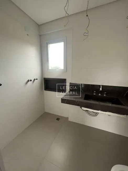 Apartamento com 3 quartos à venda, 120m2 em Pouso Alegre - MG - imagem 9 Foto 9 de Apartamento com 3 quartos à venda, 120m2 em Pouso Alegre - MG