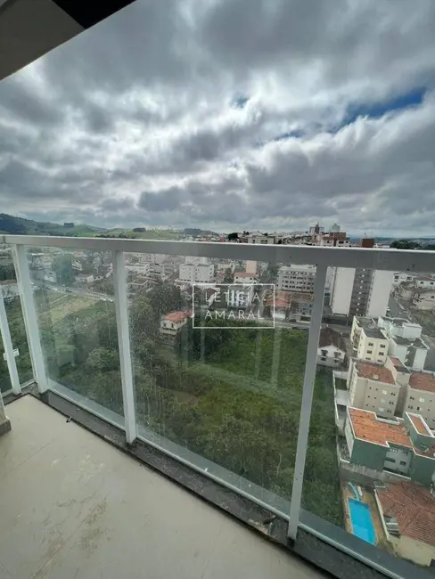 Foto 2 de Apartamento com 3 quartos à venda, 125m2 em Pouso Alegre - MG