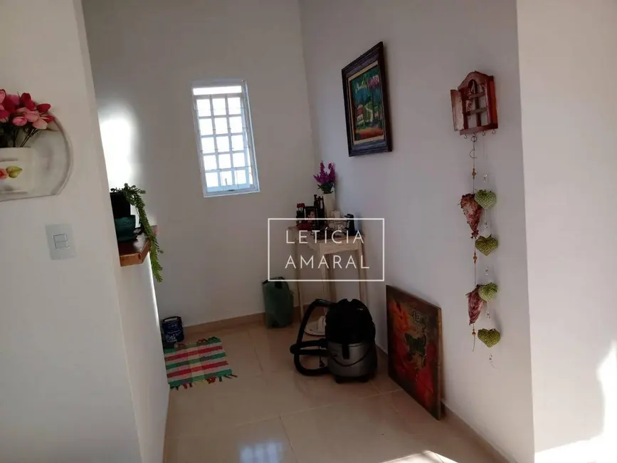 Foto 4 de Casa com 3 quartos à venda, 301m2 em Pouso Alegre - MG