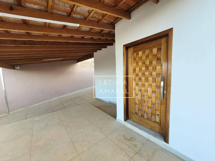 Foto 2 de Casa com 3 quartos à venda, 333m2 em Pouso Alegre - MG