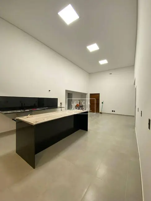 Casa com 3 quartos à venda, 480m2 em Residencial Astúrias, Pouso Alegre - MG - imagem 3 Foto 3 de Casa com 3 quartos à venda, 480m2 em Residencial Astúrias, Pouso Alegre - MG