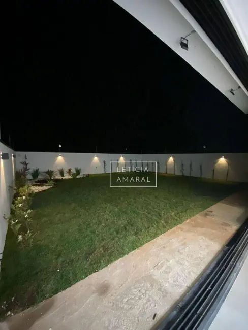 Foto 2 de Casa com 3 quartos à venda, 480m2 em Residencial Astúrias, Pouso Alegre - MG