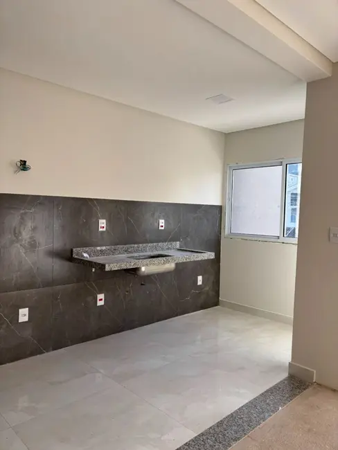 Foto 8 de Apartamento com 3 quartos à venda, 81m2 em Pouso Alegre - MG