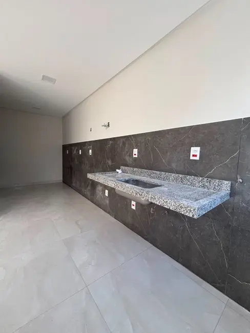Foto 9 de Apartamento com 3 quartos à venda, 81m2 em Pouso Alegre - MG