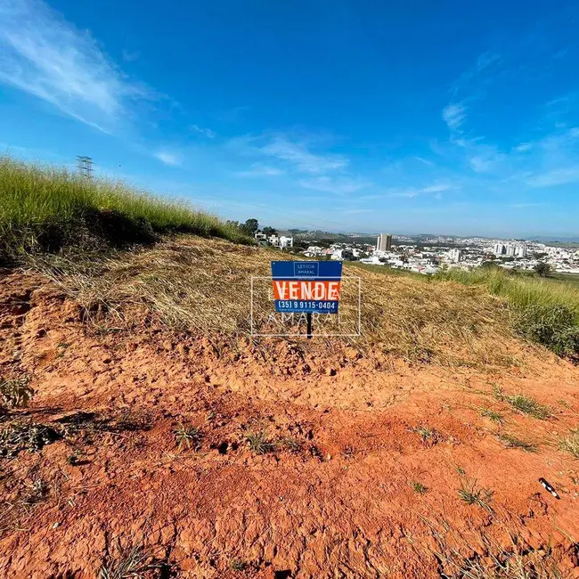 Terreno / Lote à venda, 220m2 em Pouso Alegre - MG - imagem 1 Foto 1 de Terreno / Lote à venda, 220m2 em Pouso Alegre - MG