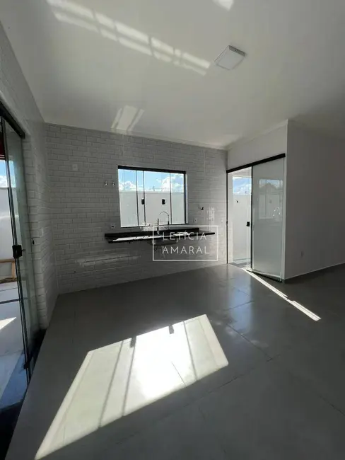 Casa com 3 quartos à venda, 300m2 em Pousada do Sol, Pouso Alegre - MG - imagem 3 Foto 3 de Casa com 3 quartos à venda, 300m2 em Pousada do Sol, Pouso Alegre - MG