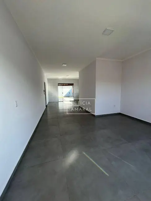 Foto 1 de Casa com 3 quartos à venda, 300m2 em Pousada do Sol, Pouso Alegre - MG