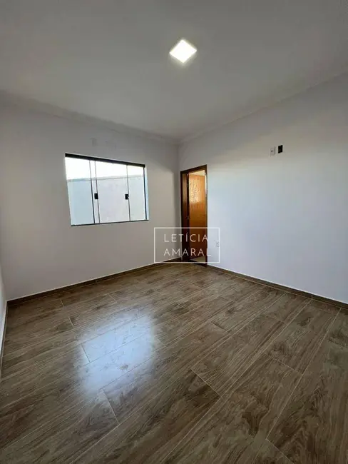 Casa com 3 quartos à venda, 300m2 em Pousada do Sol, Pouso Alegre - MG - imagem 5 Foto 5 de Casa com 3 quartos à venda, 300m2 em Pousada do Sol, Pouso Alegre - MG