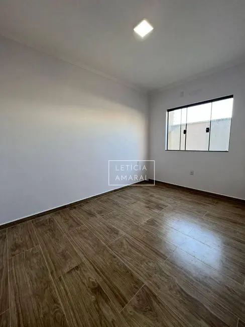 Casa com 3 quartos à venda, 300m2 em Pousada do Sol, Pouso Alegre - MG - imagem 4 Foto 4 de Casa com 3 quartos à venda, 300m2 em Pousada do Sol, Pouso Alegre - MG