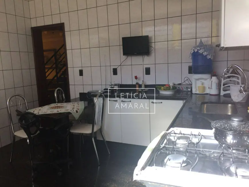 Casa com 3 quartos à venda, 298m2 em Chácara Primavera I, Pouso Alegre - MG - imagem 3 Foto 3 de Casa com 3 quartos à venda, 298m2 em Chácara Primavera I, Pouso Alegre - MG
