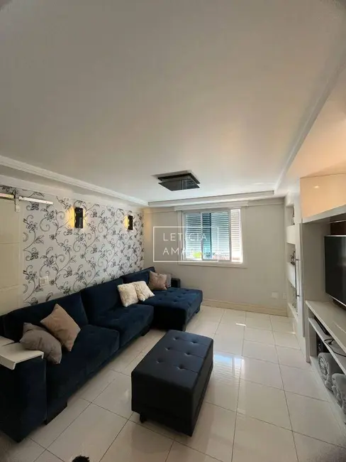 Casa com 4 quartos à venda, 1180m2 em Pouso Alegre - MG - imagem 4 Foto 4 de Casa com 4 quartos à venda, 1180m2 em Pouso Alegre - MG