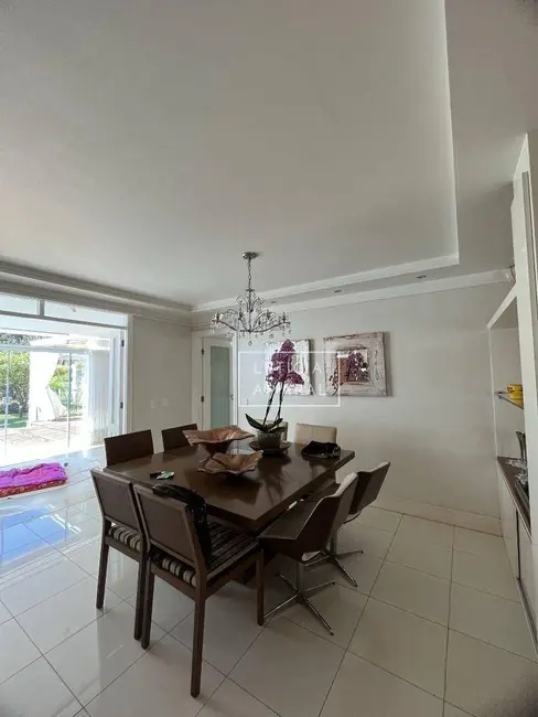 Foto 2 de Casa com 4 quartos à venda, 1180m2 em Altaville, Pouso Alegre - MG