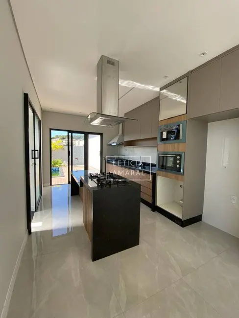 Casa de Condomínio com 3 quartos à venda, 300m2 em Pouso Alegre - MG - imagem 3 Foto 3 de Casa de Condomínio com 3 quartos à venda, 300m2 em Pouso Alegre - MG