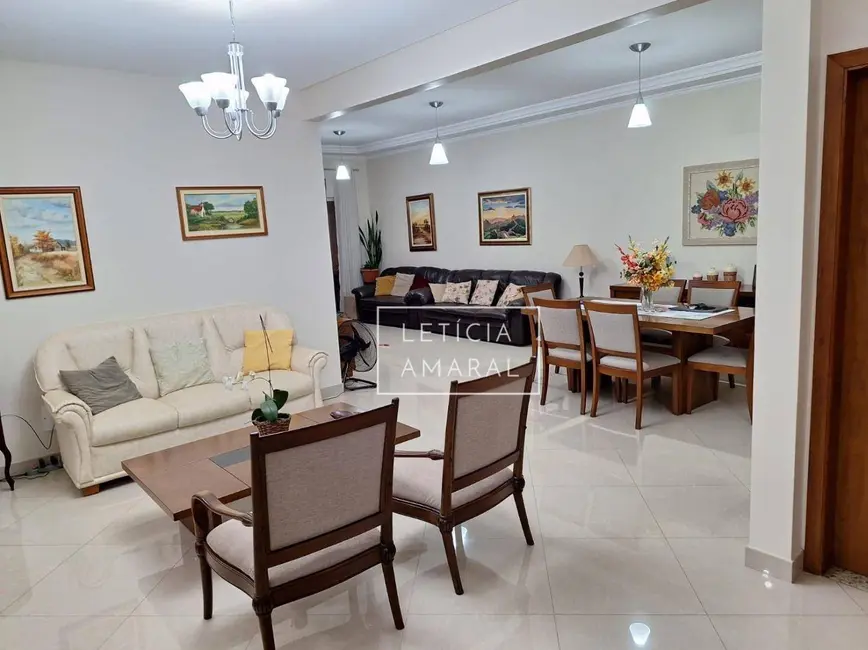 Cobertura com 4 quartos à venda, 220m2 em João Paulo II, Pouso Alegre - MG - imagem 4 Foto 4 de Cobertura com 4 quartos à venda, 220m2 em João Paulo II, Pouso Alegre - MG