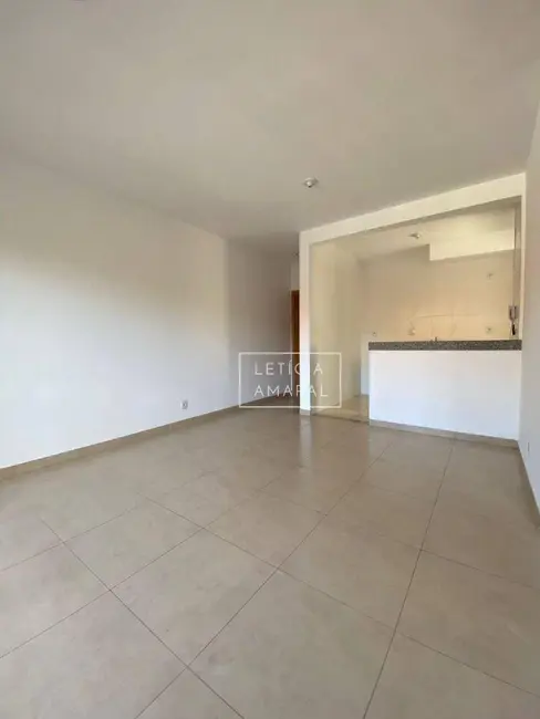 Foto 2 de Apartamento com 2 quartos à venda, 61m2 em Pouso Alegre - MG