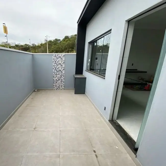 Foto 2 de Casa com 3 quartos à venda, 200m2 em Jardim Independência, Pouso Alegre - MG