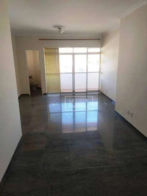 Foto 2 de Apartamento com 3 quartos à venda, 125m2 em Centro, Pouso Alegre - MG