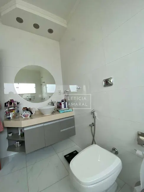 Foto 9 de Casa com 5 quartos à venda, 300m2 em Residencial Santa Rita, Pouso Alegre - MG