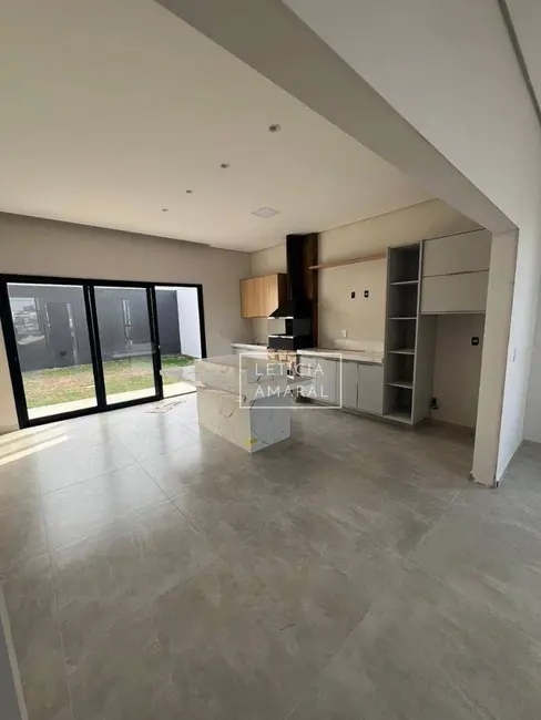 Foto 1 de Casa com 3 quartos à venda, 320m2 em Residencial Serra Morena, Pouso Alegre - MG