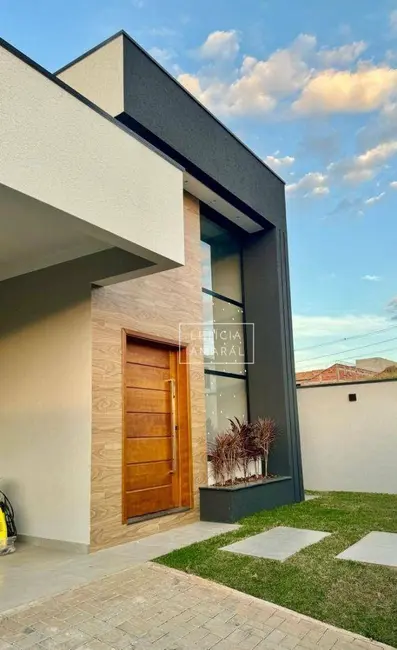 Foto 4 de Casa com 3 quartos à venda, 300m2 em Pouso Alegre - MG
