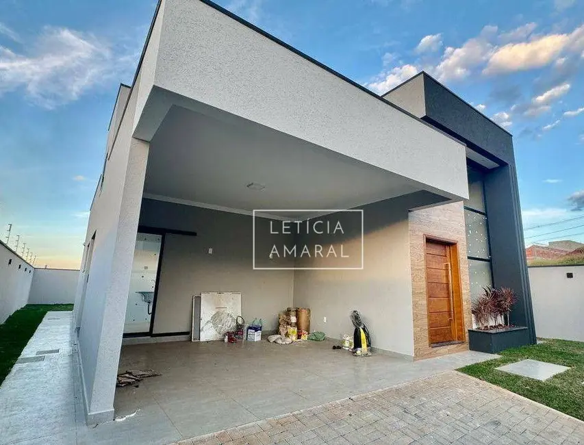 Foto 3 de Casa com 3 quartos à venda, 300m2 em Pouso Alegre - MG