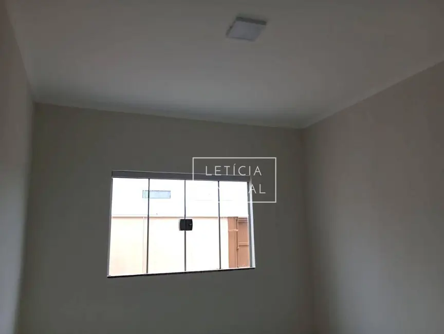 Foto 6 de Casa com 2 quartos à venda, 150m2 em Cidade Vergani, Pouso Alegre - MG