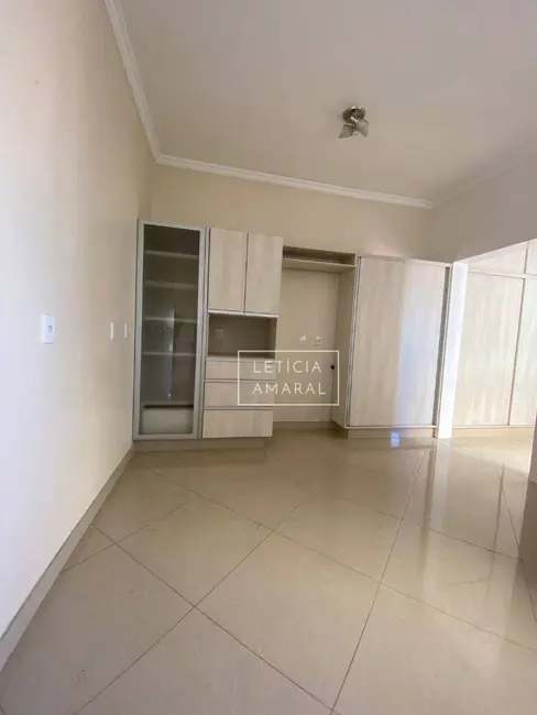 Apartamento com 4 quartos à venda, 220m2 em João Paulo II, Pouso Alegre - MG - imagem 8 Foto 8 de Apartamento com 4 quartos à venda, 220m2 em João Paulo II, Pouso Alegre - MG