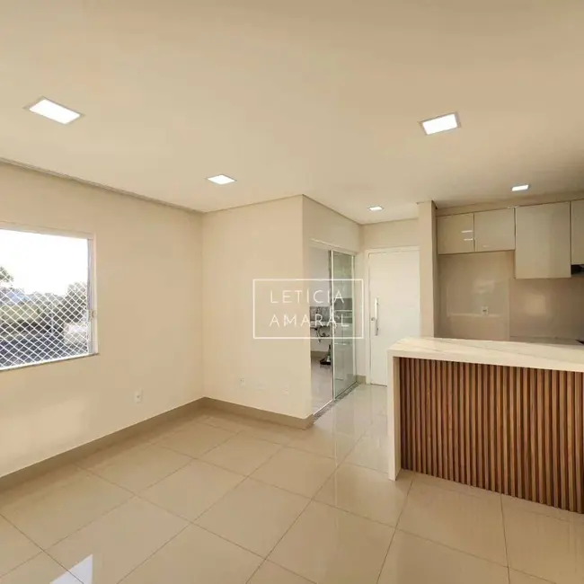 Foto 3 de Apartamento com 3 quartos à venda, 89m2 em Pouso Alegre - MG