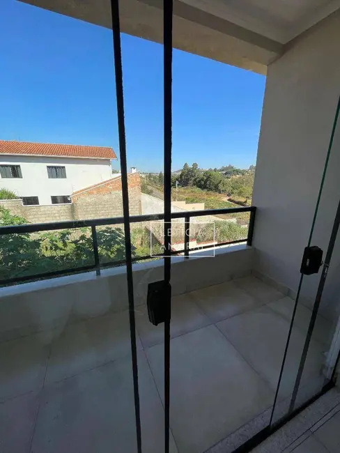 Foto 6 de Casa com 3 quartos à venda, 200m2 em Jardim Aeroporto, Pouso Alegre - MG