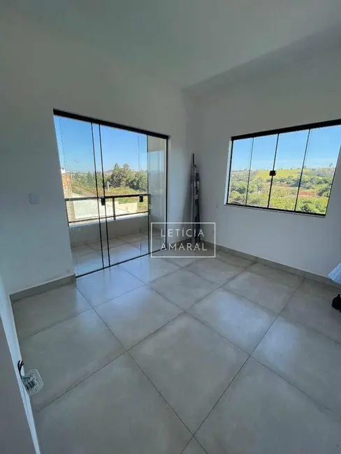 Foto 5 de Casa com 3 quartos à venda, 200m2 em Jardim Aeroporto, Pouso Alegre - MG