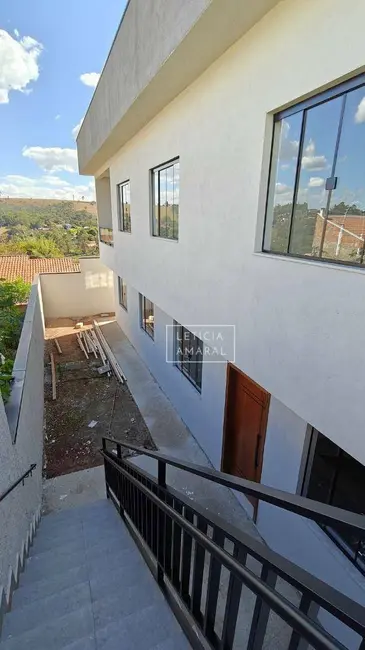 Foto 3 de Casa com 3 quartos à venda, 200m2 em Jardim Aeroporto, Pouso Alegre - MG