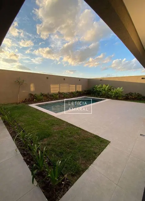 Foto 5 de Casa de Condomínio com 4 quartos à venda, 300m2 em Pouso Alegre - MG