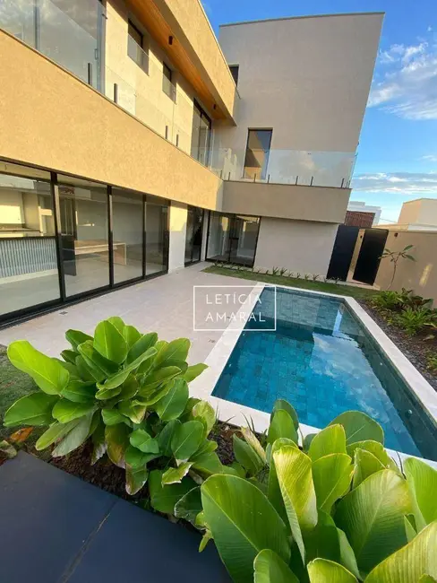 Foto 4 de Casa de Condomínio com 4 quartos à venda, 300m2 em Pouso Alegre - MG