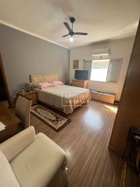 Foto 9 de Casa com 3 quartos à venda, 300m2 em São Carlos, Pouso Alegre - MG