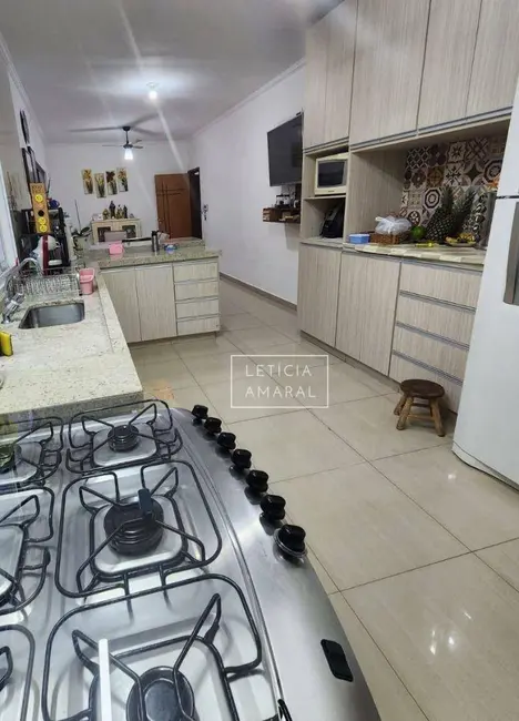 Foto 8 de Casa com 3 quartos à venda, 300m2 em São Carlos, Pouso Alegre - MG