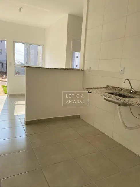 Foto 8 de Casa de Condomínio com 3 quartos à venda, 150m2 em Cidade Jardim, Pouso Alegre - MG