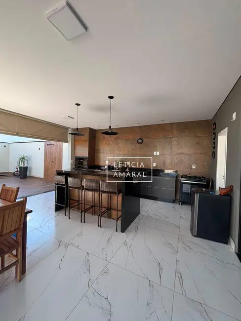 Foto 9 de Casa de Condomínio com 3 quartos à venda, 363m2 em Belo Horizonte, Pouso Alegre - MG