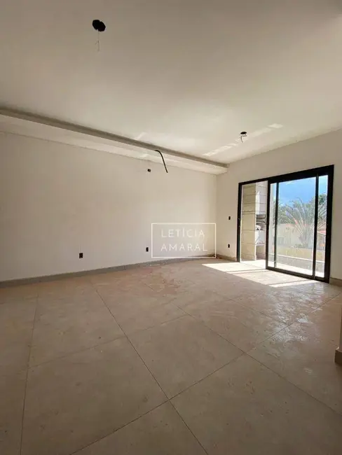 Foto 5 de Apartamento com 3 quartos à venda, 92m2 em São Carlos, Pouso Alegre - MG