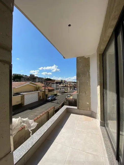 Foto 4 de Apartamento com 3 quartos à venda, 92m2 em São Carlos, Pouso Alegre - MG