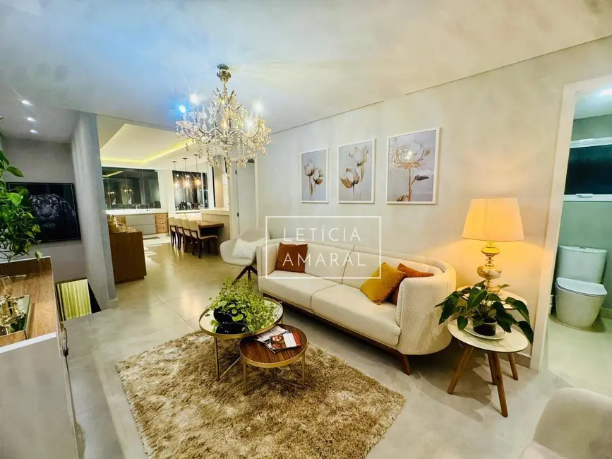 Foto 9 de Apartamento com 4 quartos à venda, 186m2 em Santo Ivo, Pouso Alegre - MG