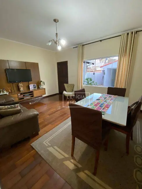 Foto 5 de Casa com 2 quartos à venda, 140m2 em Jardim Paraíso, Pouso Alegre - MG