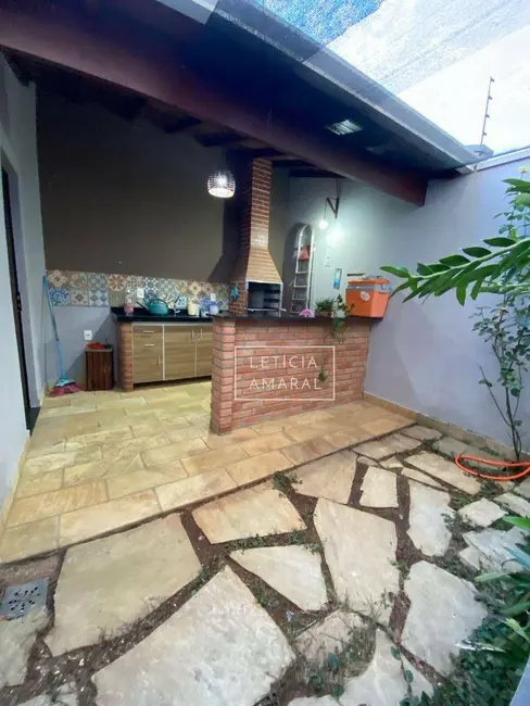 Foto 1 de Casa com 2 quartos à venda, 140m2 em Jardim Paraíso, Pouso Alegre - MG