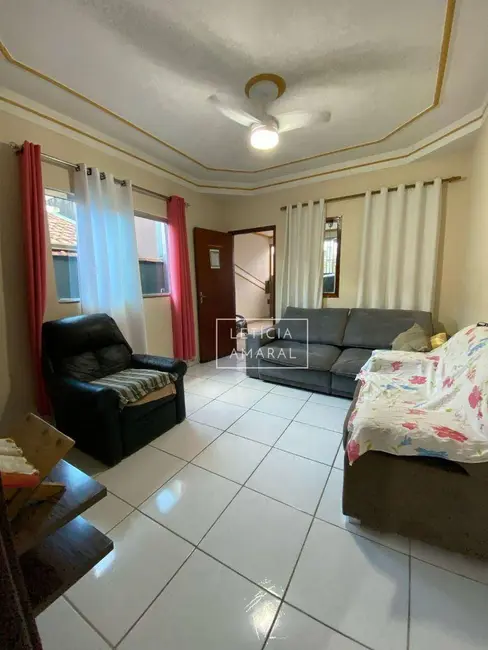 Foto 1 de Casa com 3 quartos à venda, 130m2 em Jardim Paraíso, Pouso Alegre - MG