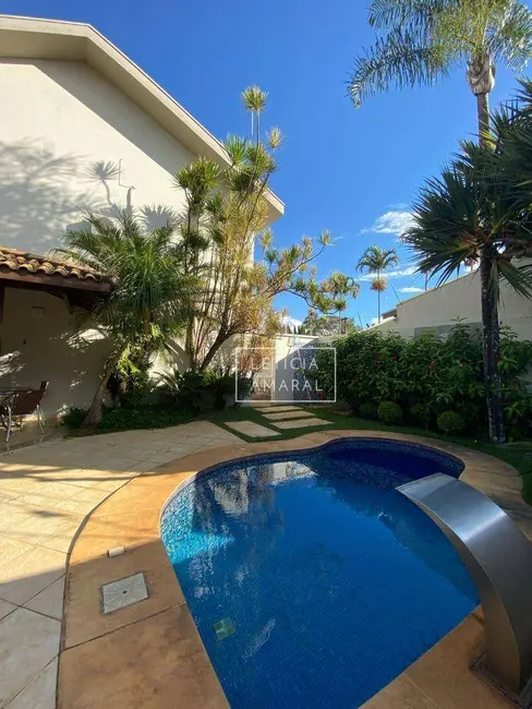 Foto 1 de Casa com 4 quartos à venda, 450m2 em Fátima I, Pouso Alegre - MG