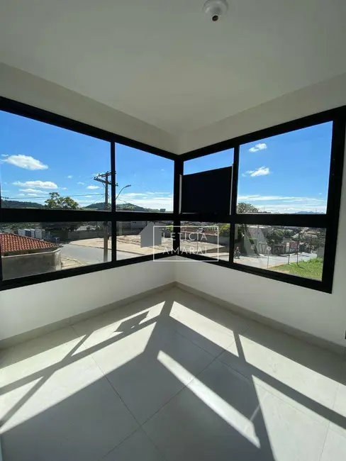 Foto 2 de Apartamento com 2 quartos à venda, 68m2 em Pouso Alegre - MG