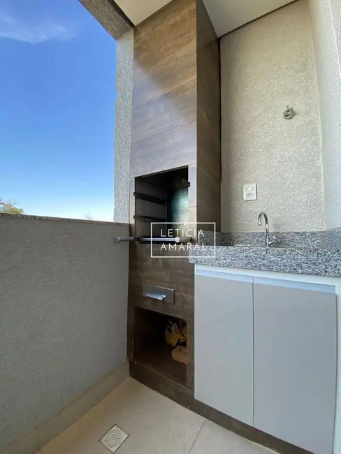 Foto 2 de Apartamento com 2 quartos à venda, 61m2 em Pouso Alegre - MG