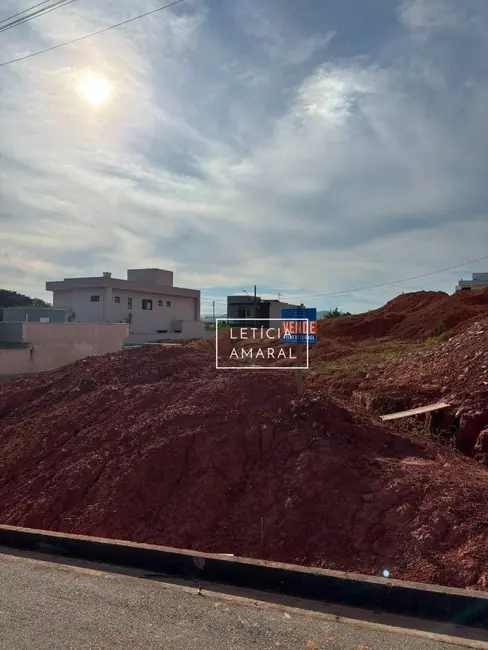 Terreno / Lote à venda, 300m2 em Pouso Alegre - MG - imagem 1 Foto 1 de Terreno / Lote à venda, 300m2 em Pouso Alegre - MG