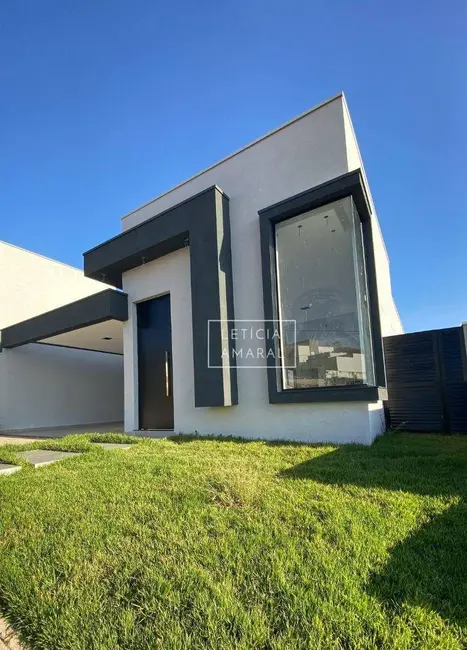 Foto 2 de Casa de Condomínio com 3 quartos à venda, 300m2 em Pouso Alegre - MG